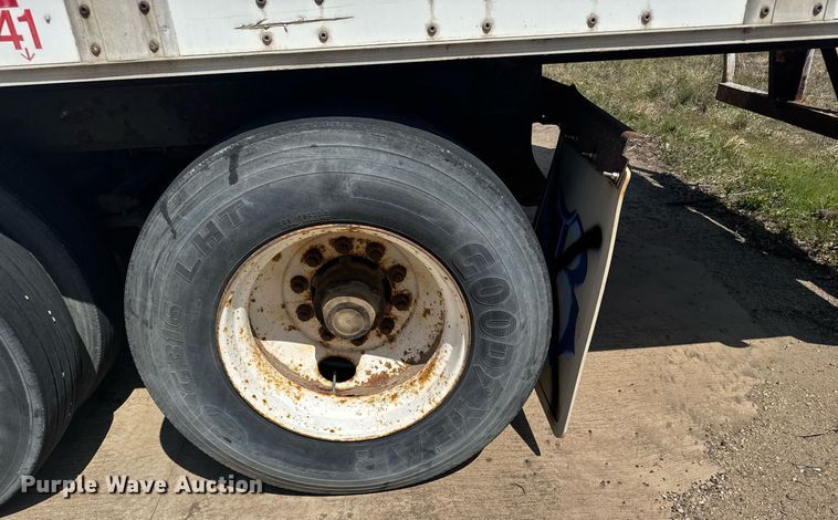 image for item EG6349 1999 Wabash dry van trailer