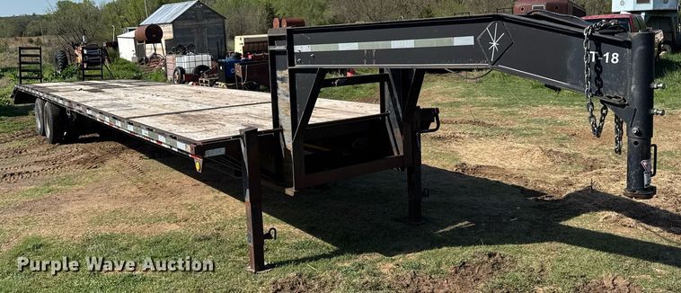 image for item EG6394 1995 Oklahoma Gooseneck equipment trailer