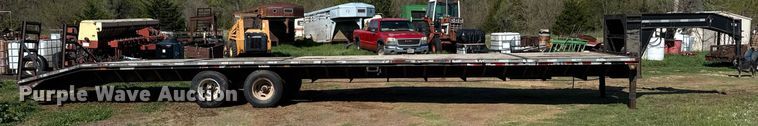 image for item EG6394 1995 Oklahoma Gooseneck equipment trailer