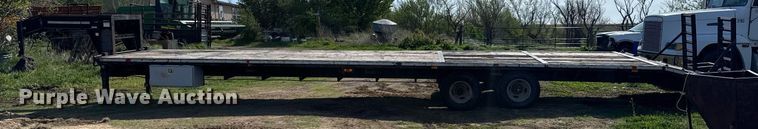 image for item EG6394 1995 Oklahoma Gooseneck equipment trailer