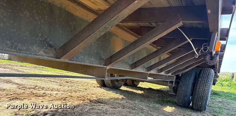 image for item EG6394 1995 Oklahoma Gooseneck equipment trailer