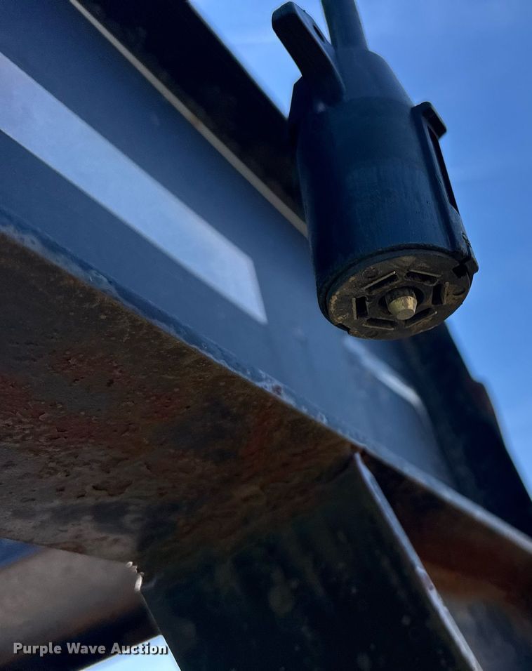 image for item EG6394 1995 Oklahoma Gooseneck equipment trailer