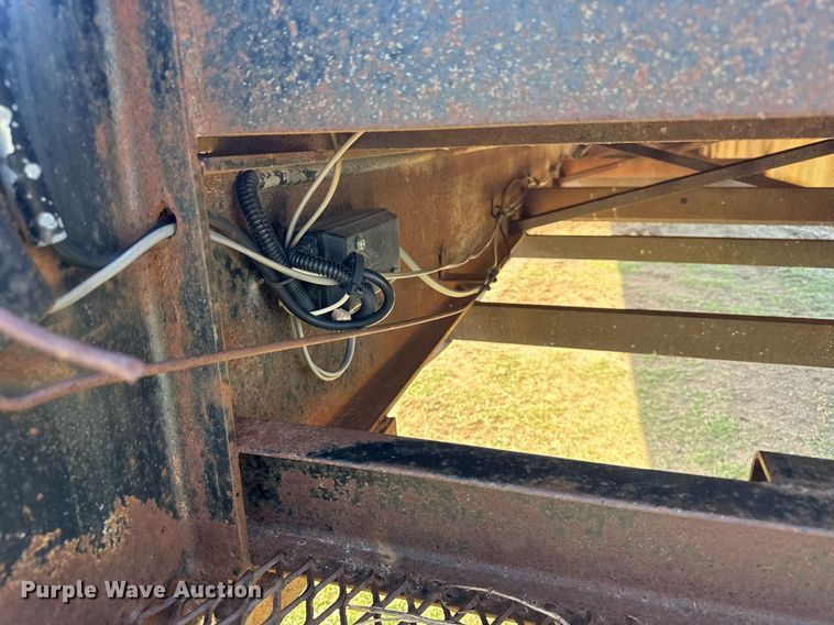 image for item EG6394 1995 Oklahoma Gooseneck equipment trailer