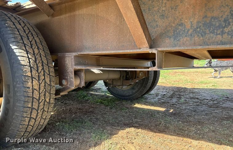 image for item EG6394 1995 Oklahoma Gooseneck equipment trailer