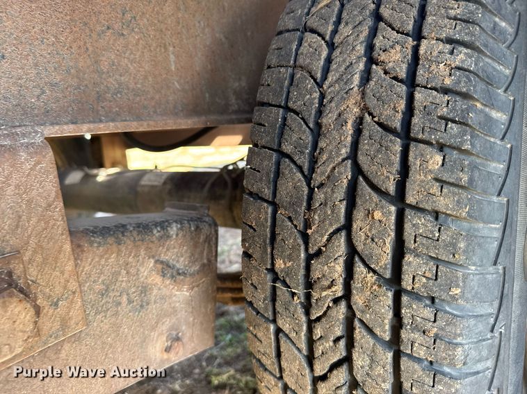 image for item EG6394 1995 Oklahoma Gooseneck equipment trailer