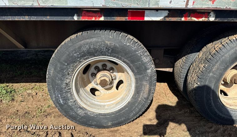 image for item EG6394 1995 Oklahoma Gooseneck equipment trailer