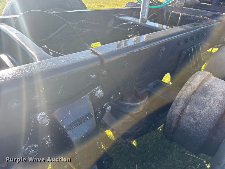 image for item EG6406 1995 Peterbilt 379 semi truck