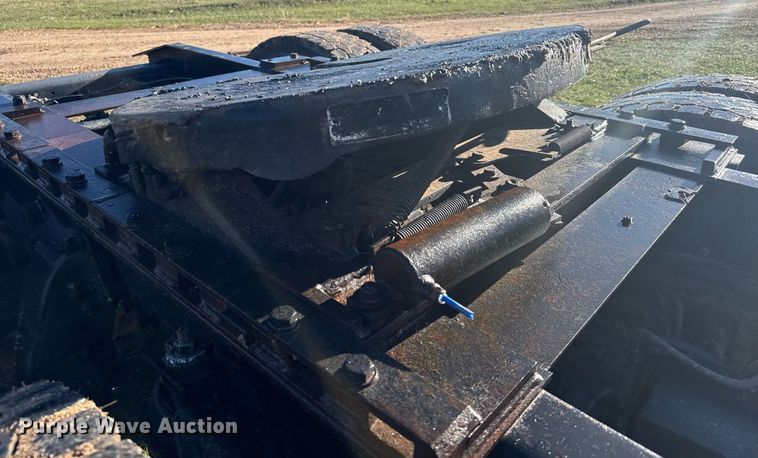 image for item EG6406 1995 Peterbilt 379 semi truck