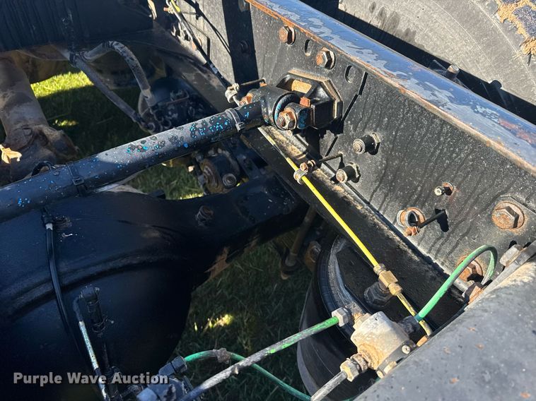 image for item EG6406 1995 Peterbilt 379 semi truck