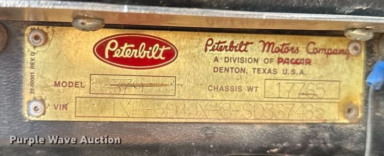 image for item EG6406 1995 Peterbilt 379 semi truck