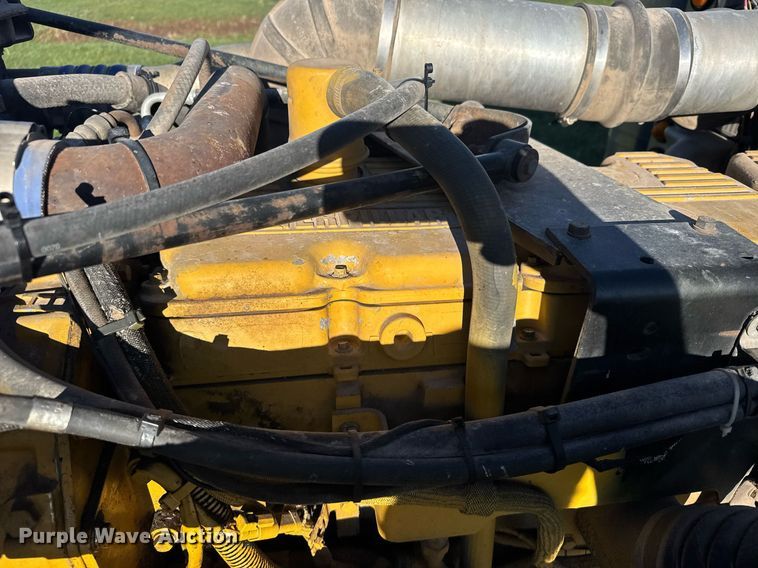 image for item EG6406 1995 Peterbilt 379 semi truck