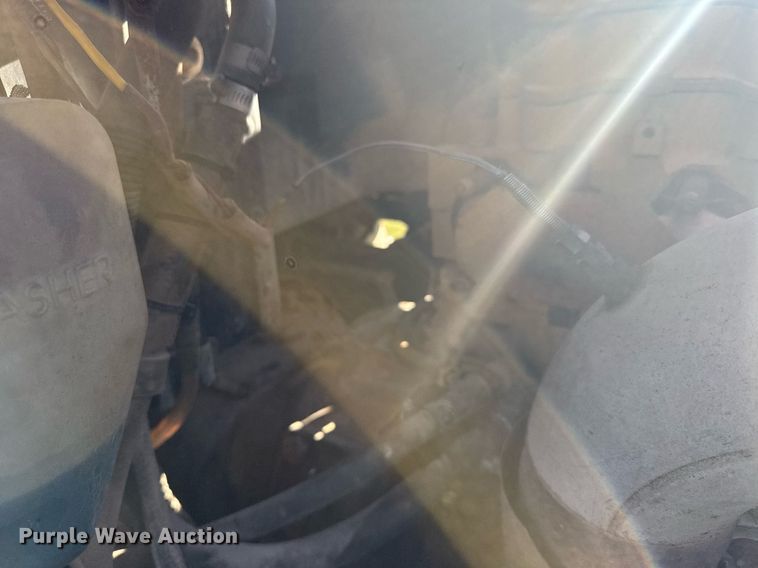 image for item EG6406 1995 Peterbilt 379 semi truck