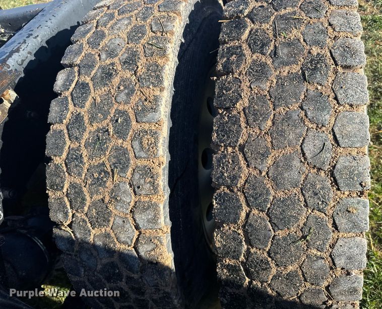 image for item EG6406 1995 Peterbilt 379 semi truck