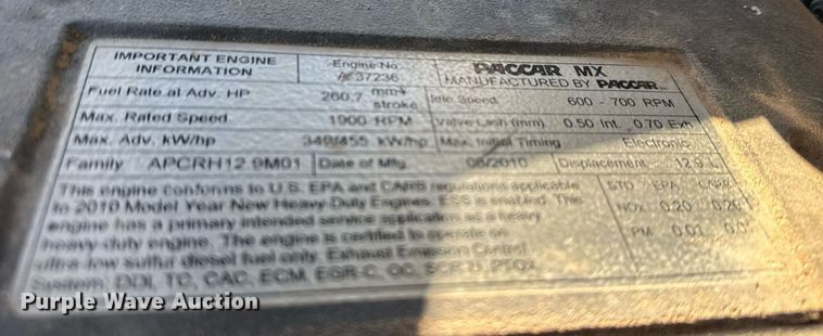 image for item EG6407 2011 Peterbilt 386 semi truck