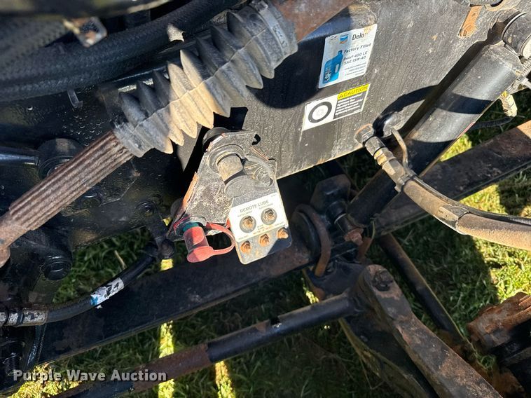 image for item EG6407 2011 Peterbilt 386 semi truck