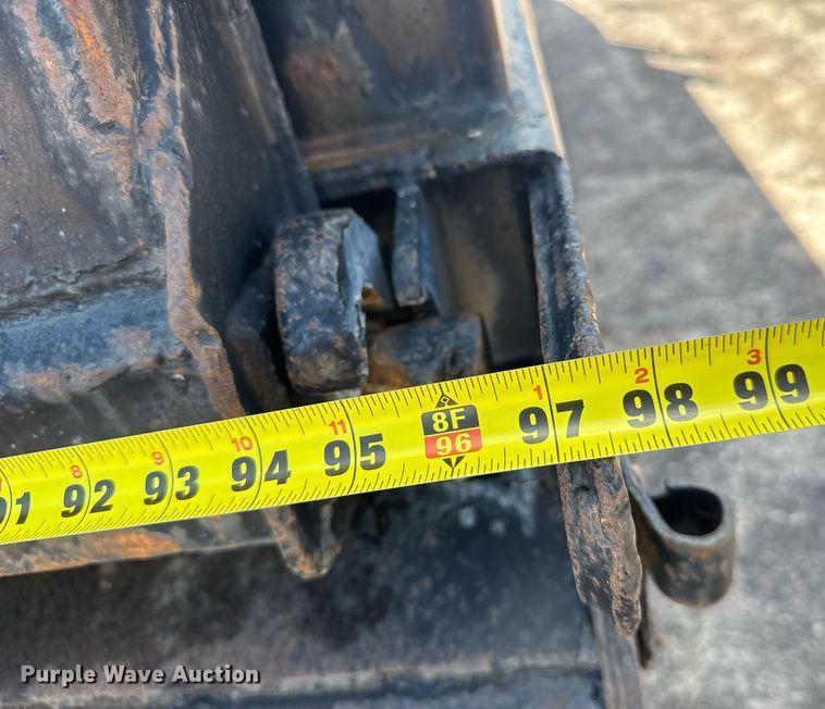 image for item EG6411 1999 Sterling M8500 dump truck