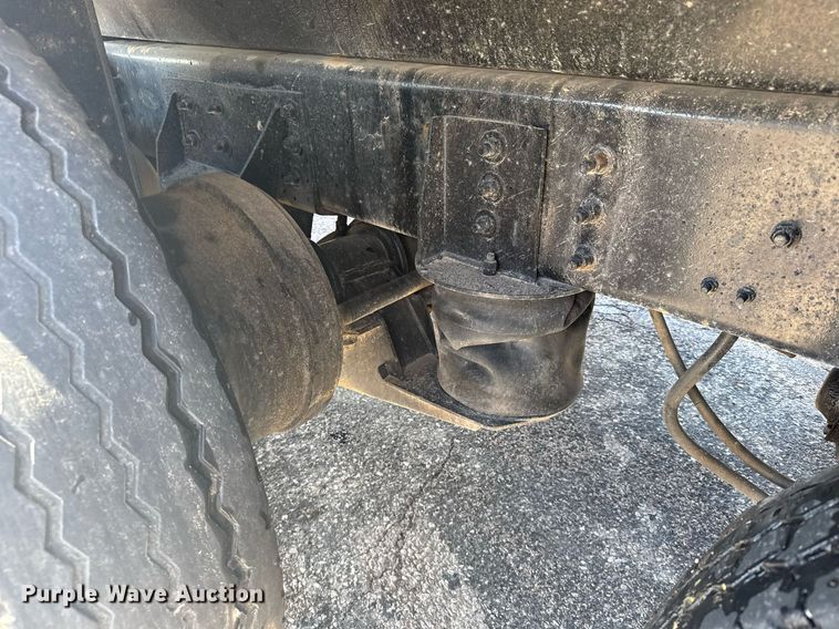 image for item EG6411 1999 Sterling M8500 dump truck