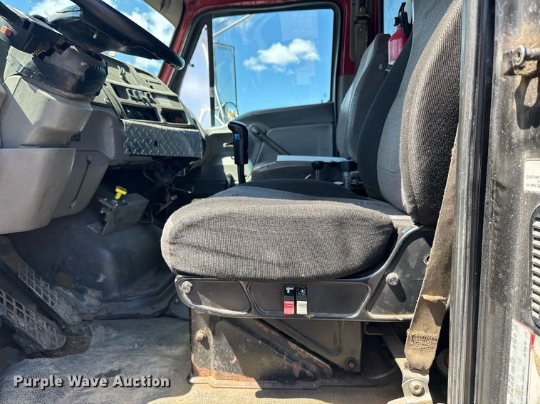 image for item EG6411 1999 Sterling M8500 dump truck