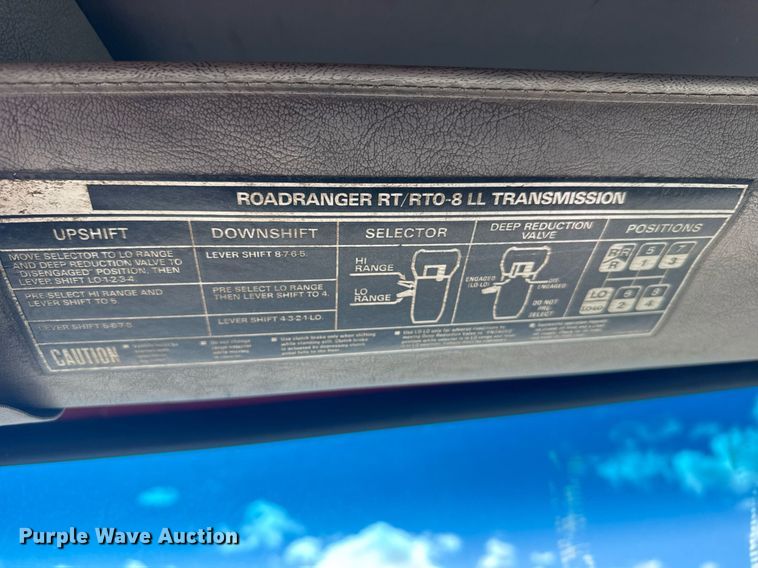 image for item EG6411 1999 Sterling M8500 dump truck