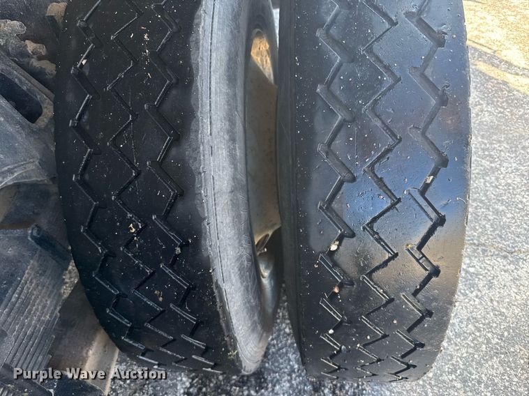 image for item EG6411 1999 Sterling M8500 dump truck