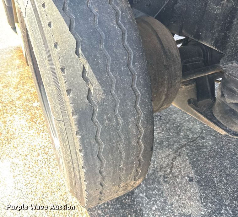 image for item EG6411 1999 Sterling M8500 dump truck