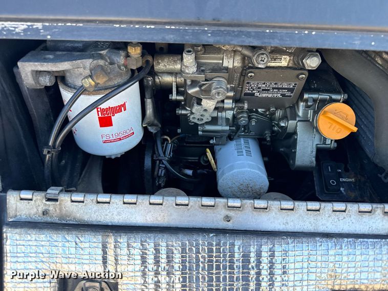 image for item EG6437 2021 Volvo VNL semi truck