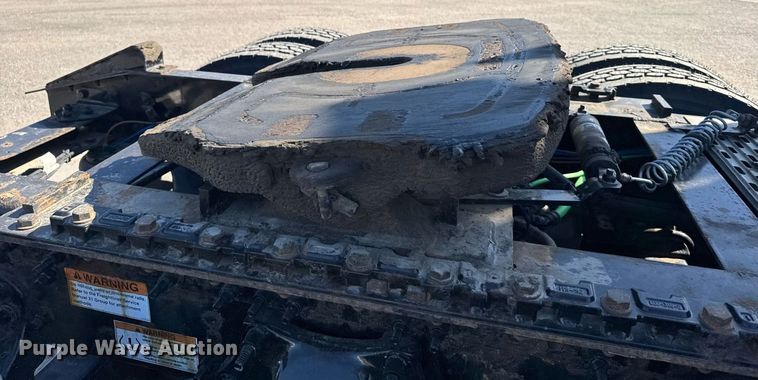 image for item EG6438 2019 Freightliner Cascadia semi truck