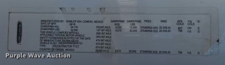 image for item EG6438 2019 Freightliner Cascadia semi truck