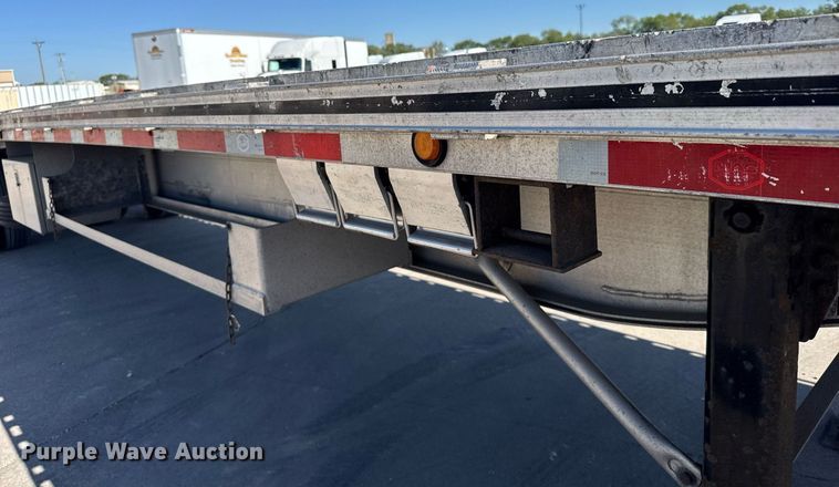image for item EG6439 2014 Mac flatbed trailer