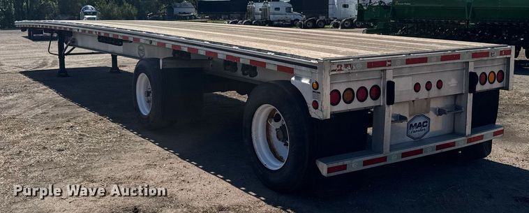 image for item EG6440 2014 Mac flatbed trailer