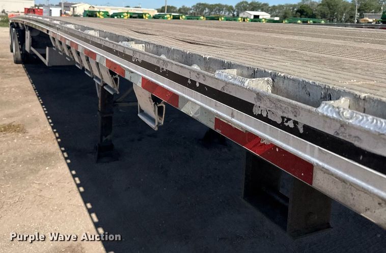 image for item EG6440 2014 Mac flatbed trailer