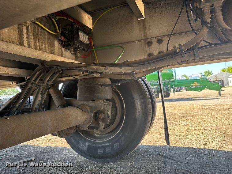 image for item EG6440 2014 Mac flatbed trailer