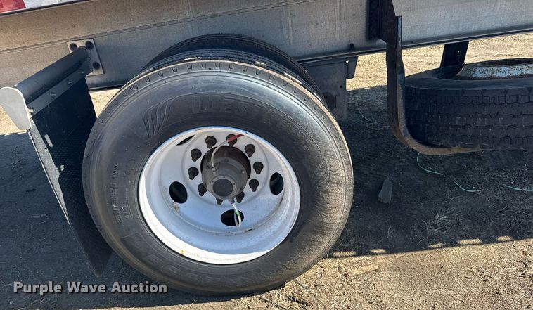 image for item EG6440 2014 Mac flatbed trailer