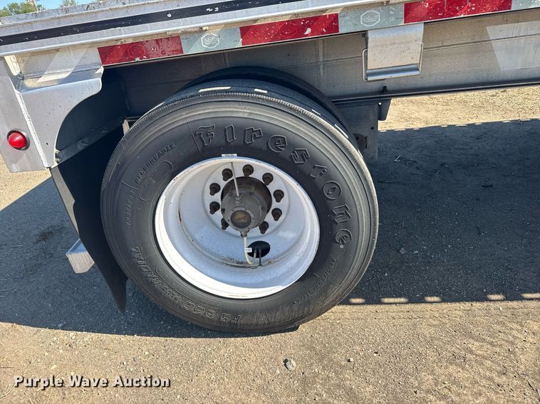 image for item EG6440 2014 Mac flatbed trailer