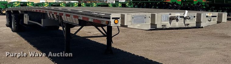 image for item EG6441 2014 Mac flatbed trailer