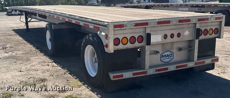 image for item EG6441 2014 Mac flatbed trailer