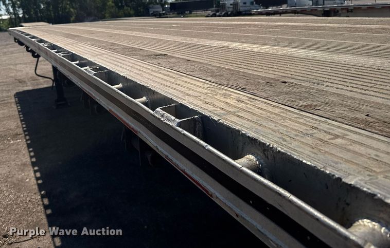 image for item EG6441 2014 Mac flatbed trailer