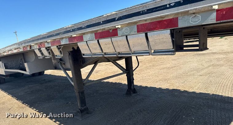 image for item EG6441 2014 Mac flatbed trailer