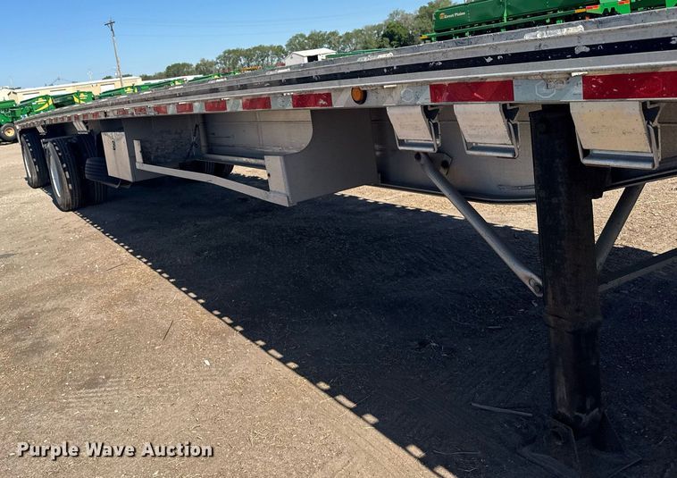 image for item EG6441 2014 Mac flatbed trailer