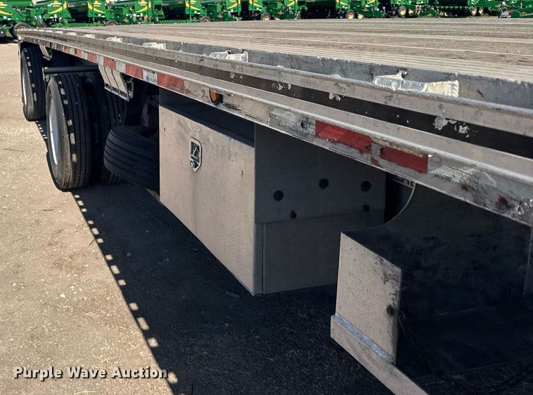 image for item EG6441 2014 Mac flatbed trailer