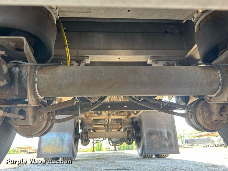 image for item EG6441 2014 Mac flatbed trailer