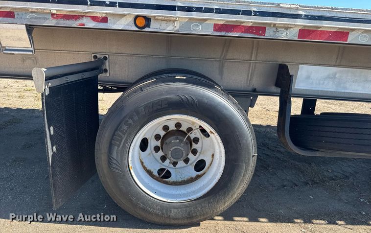 image for item EG6441 2014 Mac flatbed trailer