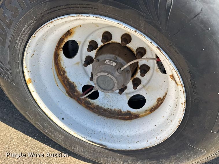 image for item EG6441 2014 Mac flatbed trailer