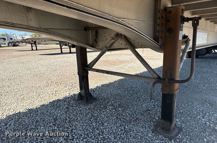 image for item EG6442 2014 Mac flatbed trailer