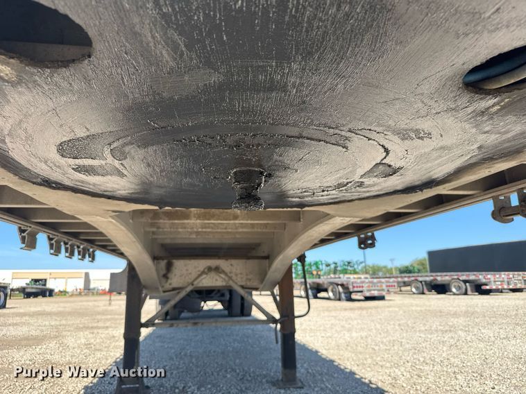 image for item EG6442 2014 Mac flatbed trailer