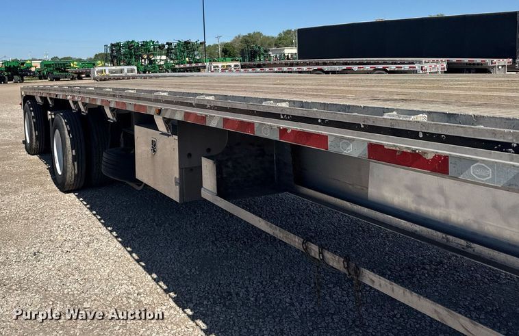 image for item EG6442 2014 Mac flatbed trailer