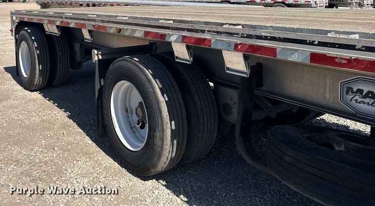 image for item EG6442 2014 Mac flatbed trailer