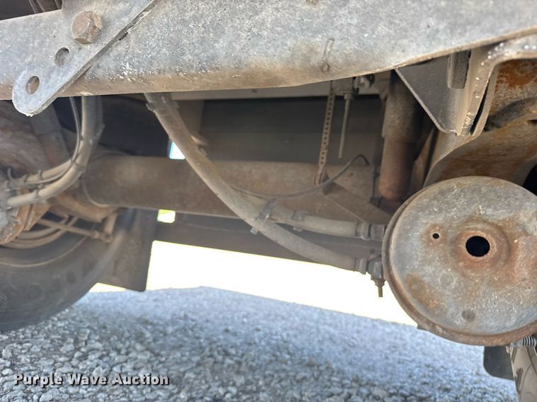 image for item EG6442 2014 Mac flatbed trailer