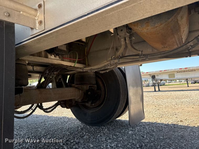 image for item EG6442 2014 Mac flatbed trailer