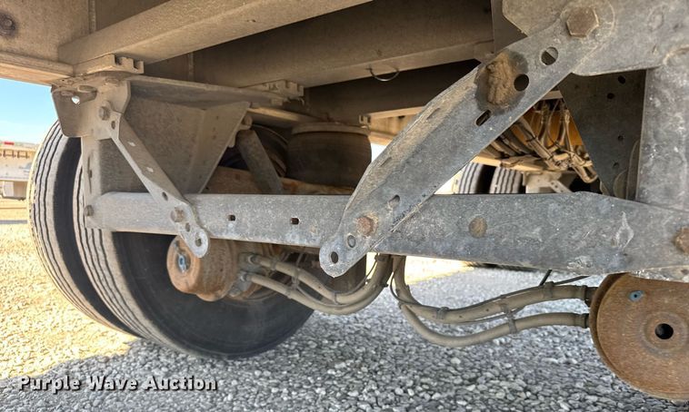 image for item EG6442 2014 Mac flatbed trailer